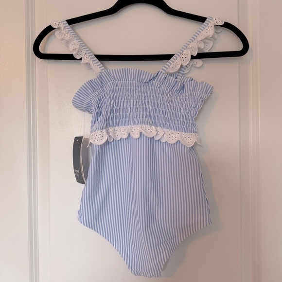 NWT Crown & Ivy Girls Blue and White Striped One Piece Swimsuit Size 7 - Picture 2 of 8